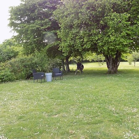 Vue Du Jardin Daire Les Adjots Dış mekan fotoğraf