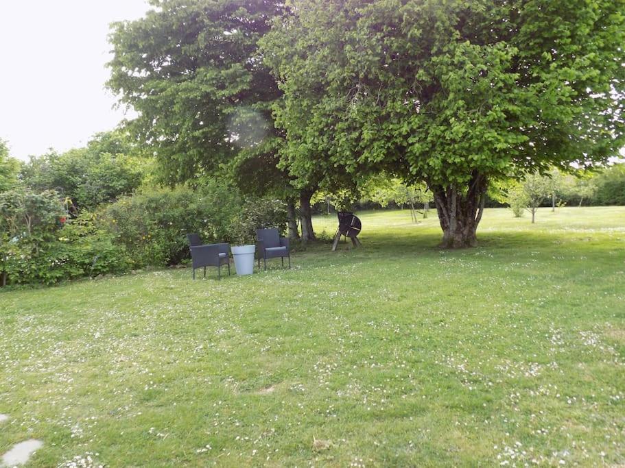 Vue Du Jardin Daire Les Adjots Dış mekan fotoğraf